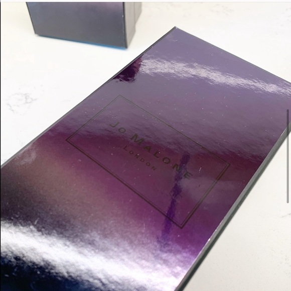 Jo Malone Holiday 2021 Gift Boxes, Set of 2 - Picture 6 of 10